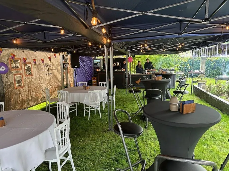 Compleet verzorgde opstelling van De Gulle Gans op locatie